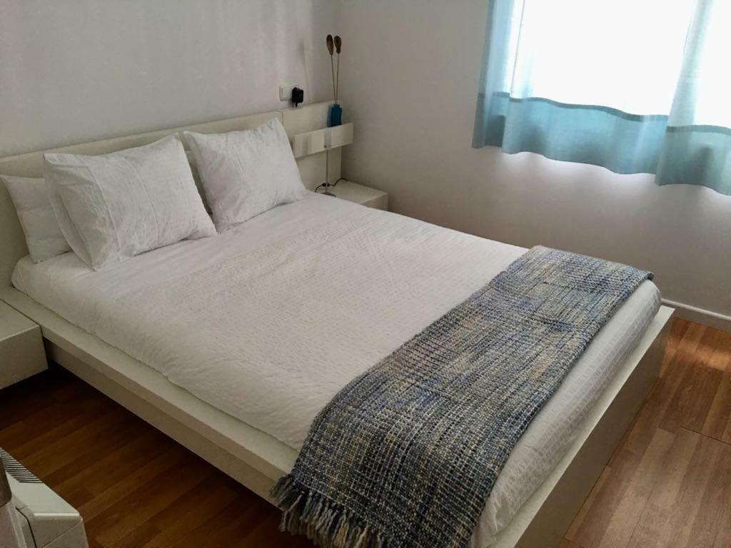 Apartamentos Triacastela Сантьяго-де-Компостела Екстер'єр фото